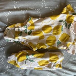 Newborn girl clothes